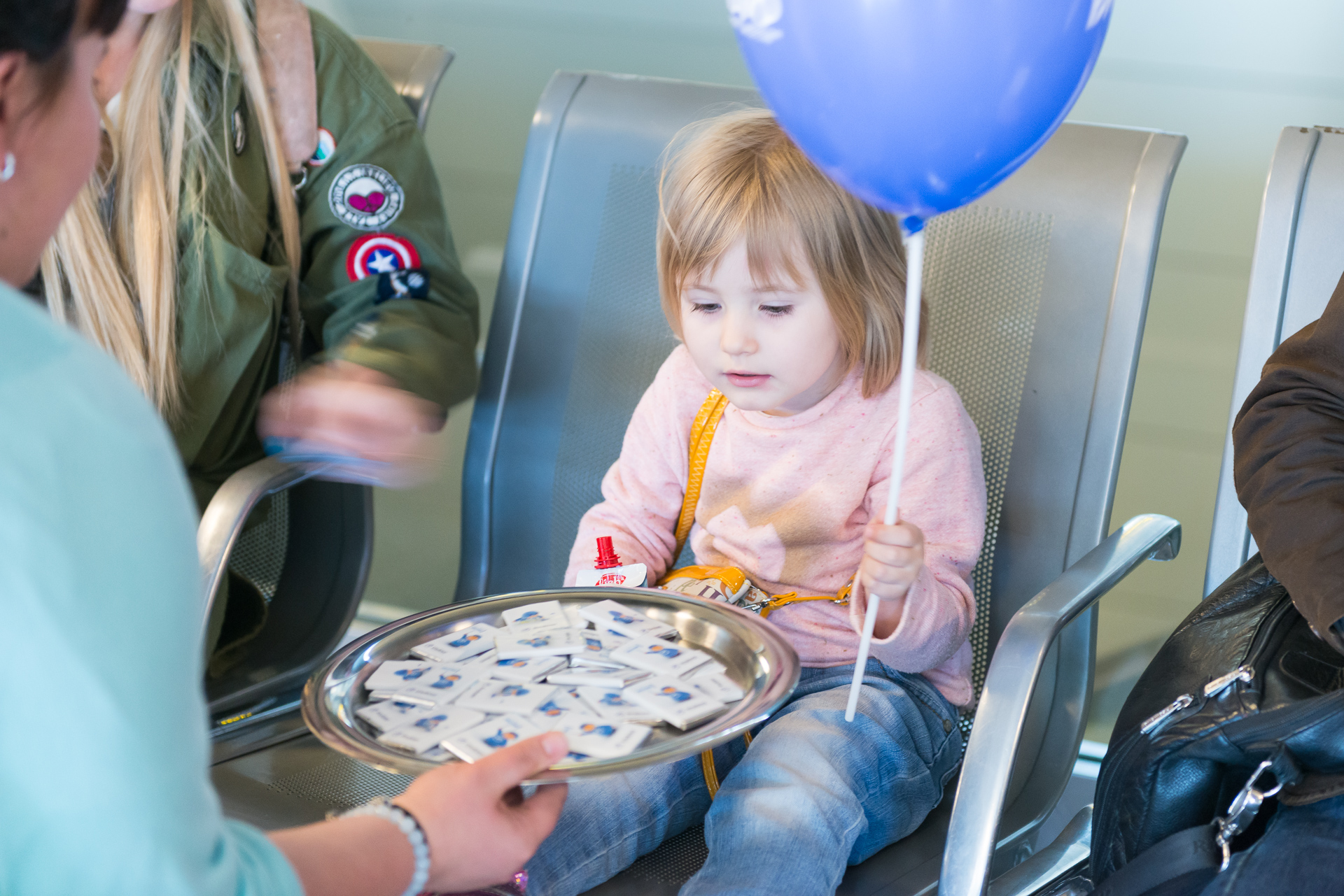 Аэропорт Внуково поздравляет с Днем защиты детей | Международный аэропорт Внуково