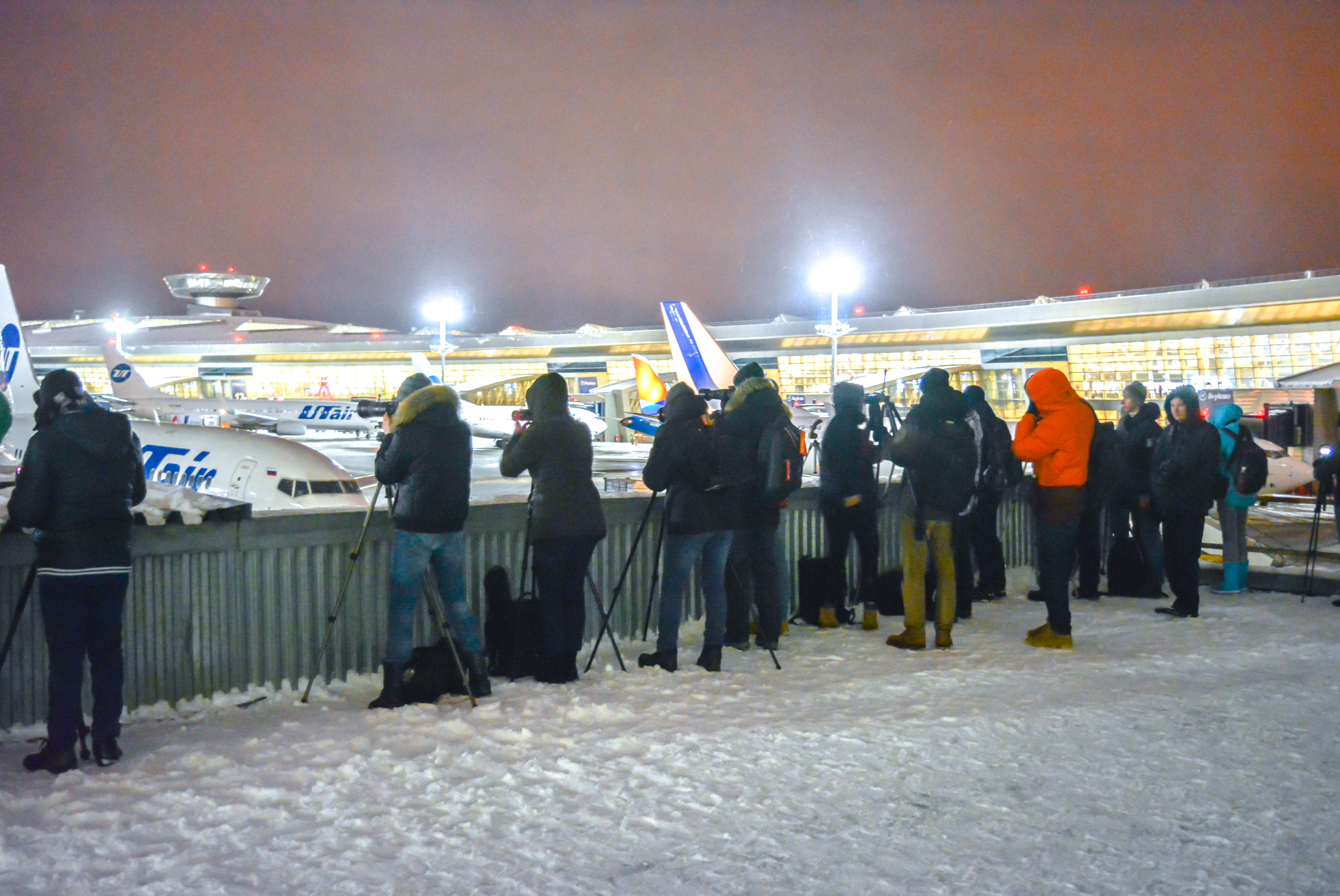 В аэропорту Внуково прошел вечерний споттинг, посвященный празднованию Нового года | Международный аэропорт Внуково