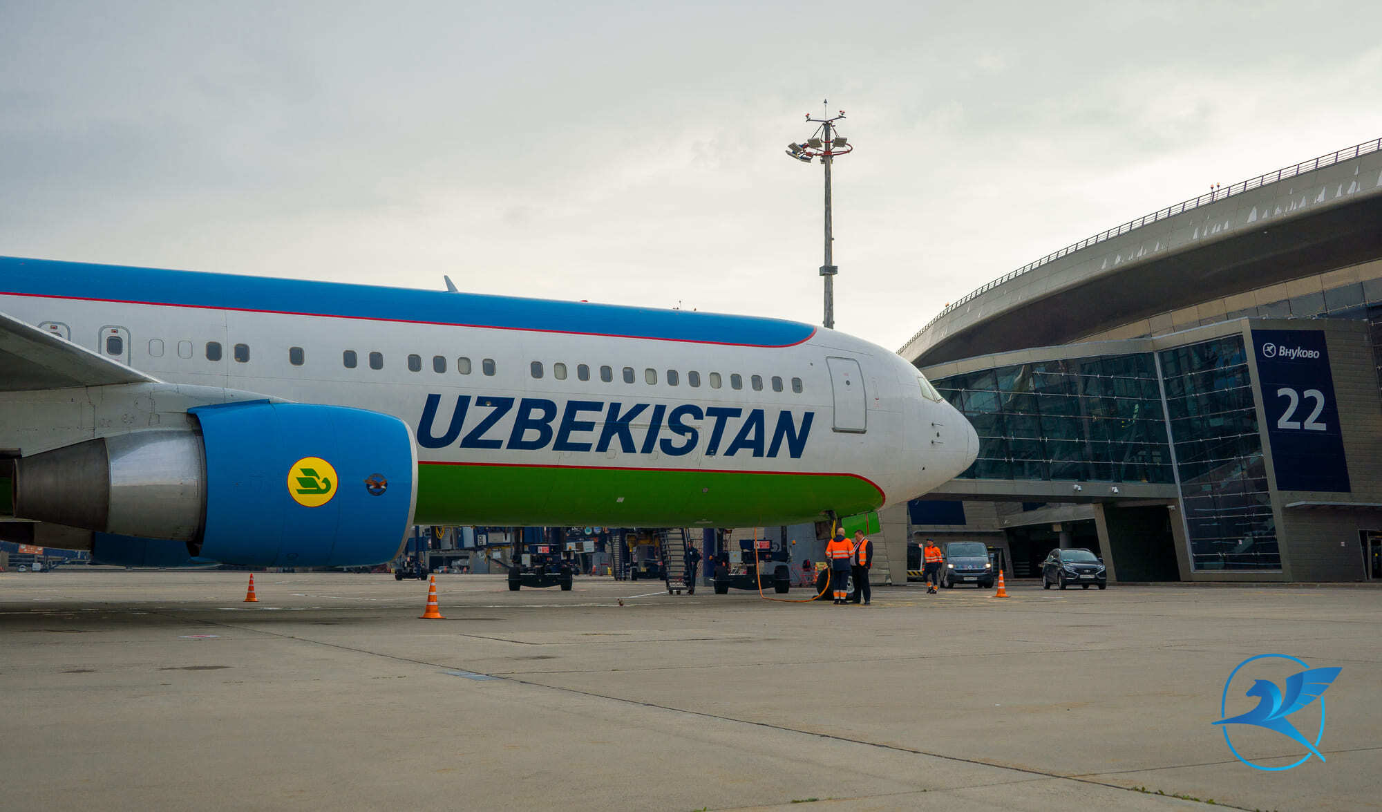 Uzbekistan авиакомпания. Uzbekistan Airways. Tashkent Airport.