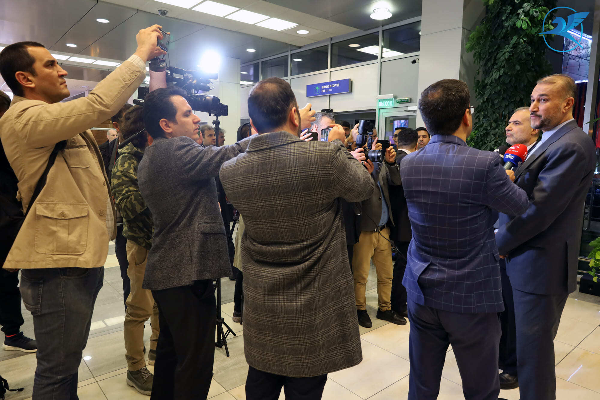 Во Внуково-3 прибыл борт главы МИД Ирана | Международный аэропорт Внуково